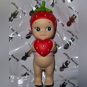 Sonny Angel - Strawberry Heart
